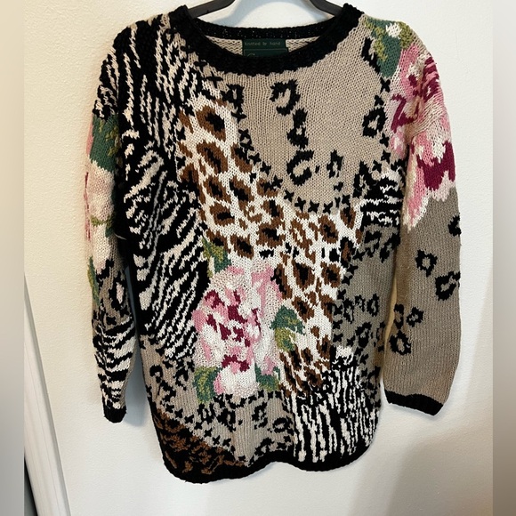Vintage Sweaters - Vintage 1980s Culinane Hand Knit Animal Print Sweater